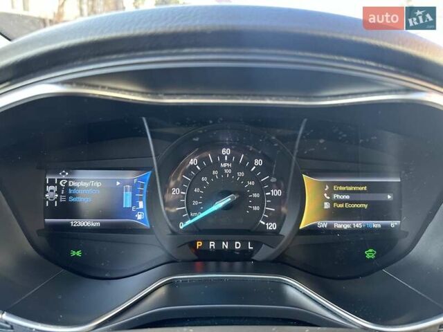 Красный Форд Фьюжн, объемом двигателя 2 л и пробегом 123 тыс. км за 14500 $, фото 30 на Automoto.ua