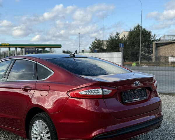 Красный Форд Фьюжн, объемом двигателя 2 л и пробегом 140 тыс. км за 10500 $, фото 19 на Automoto.ua