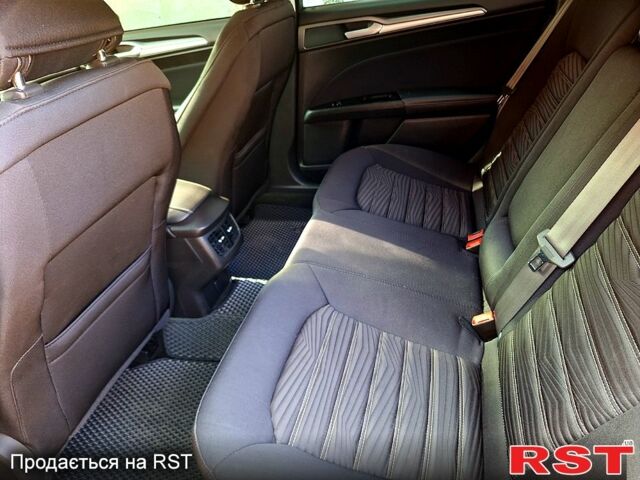 Червоний Форд Фьюжен, об'ємом двигуна 2.5 л та пробігом 206 тис. км за 9700 $, фото 8 на Automoto.ua