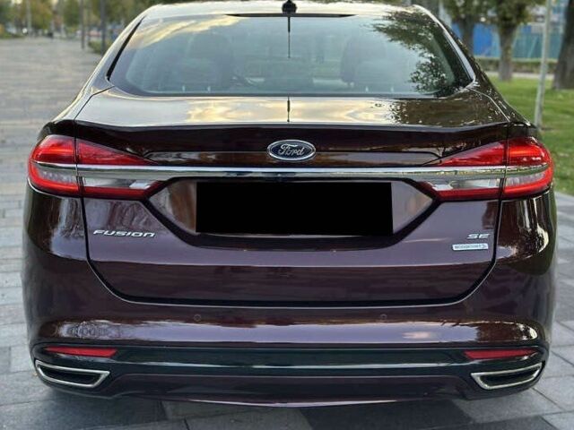 Красный Форд Фьюжн, объемом двигателя 2 л и пробегом 102 тыс. км за 10500 $, фото 4 на Automoto.ua