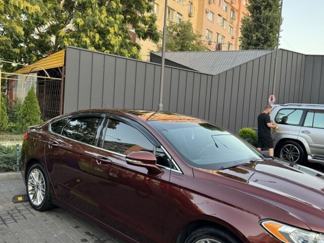 Форд Фьюжн 2016 в Одессе на Automoto.ua Красный Форд Фьюжн, объемом двигателя 2 л и пробегом 190 тыс. км за 11850 $, фото 1 на Automoto.ua