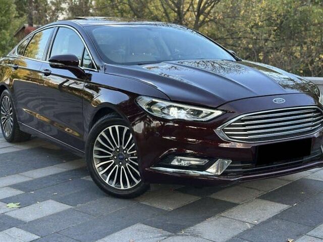 Красный Форд Фьюжн, объемом двигателя 2 л и пробегом 102 тыс. км за 10500 $, фото 1 на Automoto.ua