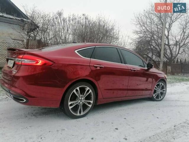 Форд Фьюжен 2016 у Нововолинськ на Automoto.ua Червоний Форд Фьюжен, об'ємом двигуна 2 л та пробігом 163 тис. км за 12000 $, фото 1 на Automoto.ua