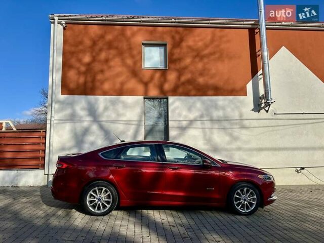 Красный Форд Фьюжн, объемом двигателя 2 л и пробегом 123 тыс. км за 14500 $, фото 14 на Automoto.ua