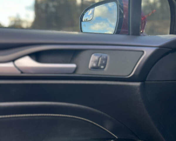 Красный Форд Фьюжн, объемом двигателя 2 л и пробегом 92 тыс. км за 17000 $, фото 41 на Automoto.ua