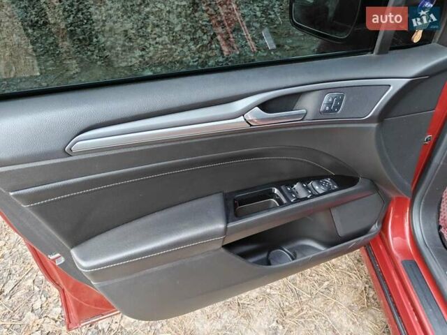 Красный Форд Фьюжн, объемом двигателя 2 л и пробегом 183 тыс. км за 13500 $, фото 33 на Automoto.ua