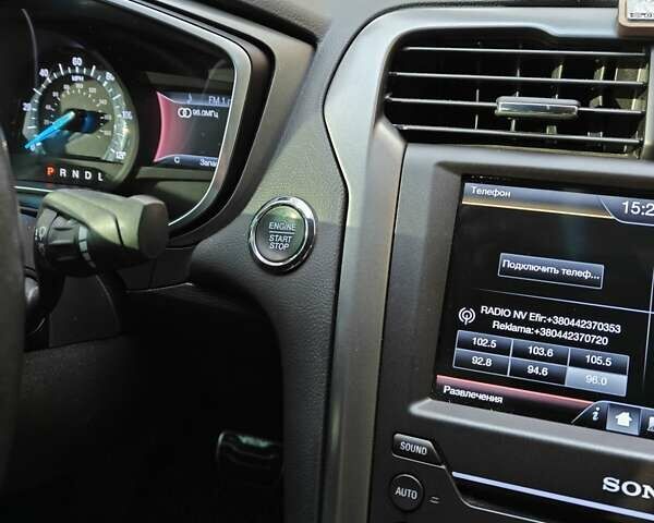 Красный Форд Фьюжн, объемом двигателя 2 л и пробегом 183 тыс. км за 13500 $, фото 19 на Automoto.ua