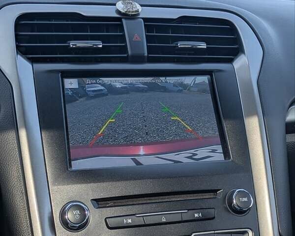 Форд Фьюжн 2016 в Львове на Automoto.ua Красный Форд Фьюжн, объемом двигателя 2 л и пробегом 181 тыс. км за 11500 $, фото 14 на Automoto.ua