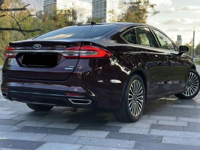 Красный Форд Фьюжн, объемом двигателя 2 л и пробегом 102 тыс. км за 10500 $, фото 3 на Automoto.ua