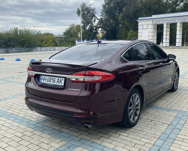 Червоний Форд Фьюжен, об'ємом двигуна 2 л та пробігом 130 тис. км за 15000 $, фото 5 на Automoto.ua