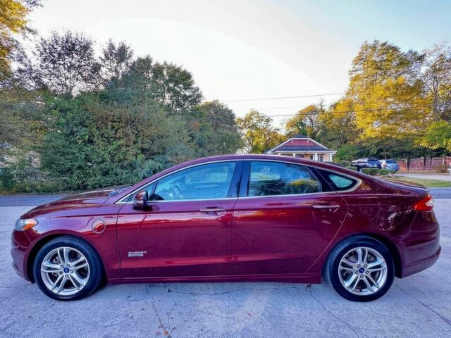 Форд Фьюжн 2016 в Киеве на Automoto.ua Красный Форд Фьюжн, объемом двигателя 2 л и пробегом 71 тыс. км за 10000 $, фото 4 на Automoto.ua