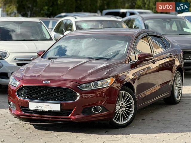 Красный Форд Фьюжн, объемом двигателя 2 л и пробегом 198 тыс. км за 8900 $, фото 12 на Automoto.ua