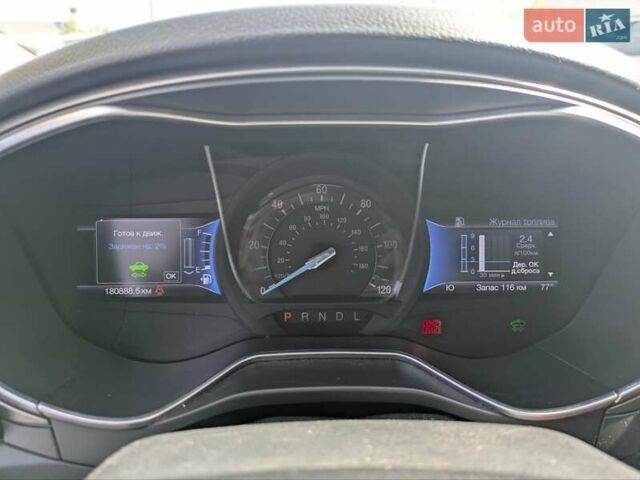 Форд Фьюжн 2016 в Львове на Automoto.ua Красный Форд Фьюжн, объемом двигателя 2 л и пробегом 181 тыс. км за 11500 $, фото 17 на Automoto.ua