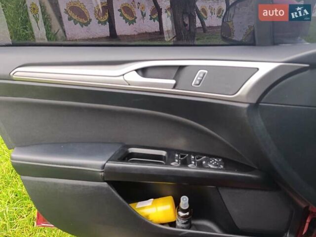 Красный Форд Фьюжн, объемом двигателя 1.5 л и пробегом 99 тыс. км за 11200 $, фото 9 на Automoto.ua