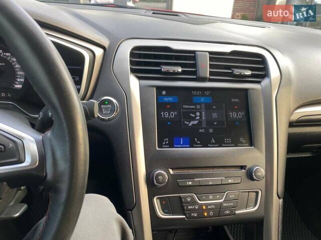 Красный Форд Фьюжн, объемом двигателя 2.49 л и пробегом 144 тыс. км за 12500 $, фото 23 на Automoto.ua