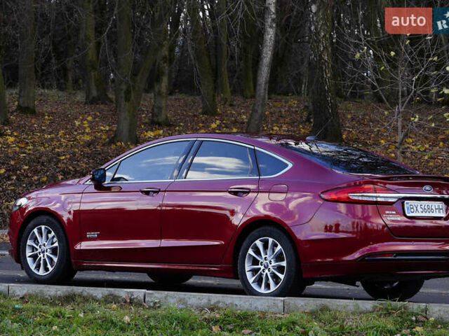 Красный Форд Фьюжн, объемом двигателя 2 л и пробегом 92 тыс. км за 17000 $, фото 37 на Automoto.ua