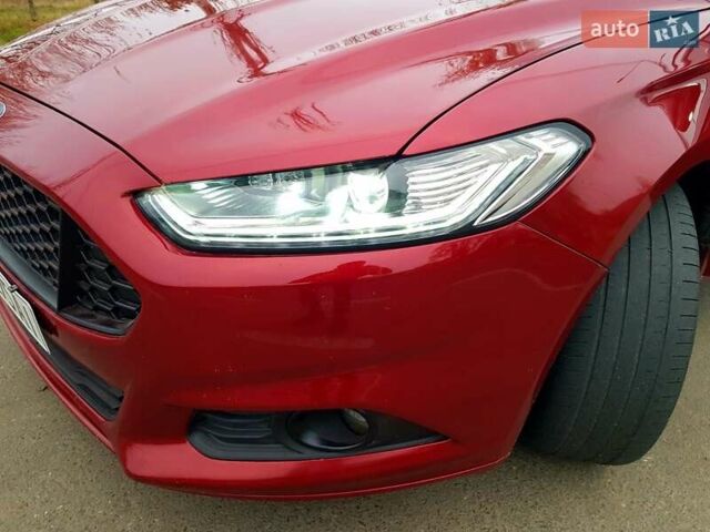 Красный Форд Фьюжн, объемом двигателя 1.49 л и пробегом 122 тыс. км за 8999 $, фото 14 на Automoto.ua
