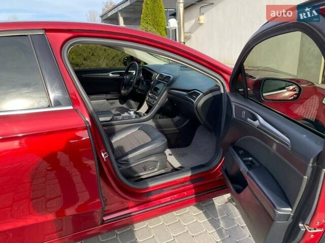 Красный Форд Фьюжн, объемом двигателя 2.49 л и пробегом 144 тыс. км за 12500 $, фото 27 на Automoto.ua