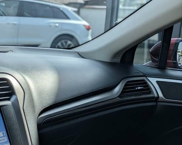 Форд Фьюжн 2016 в Львове на Automoto.ua Красный Форд Фьюжн, объемом двигателя 2 л и пробегом 181 тыс. км за 11500 $, фото 21 на Automoto.ua
