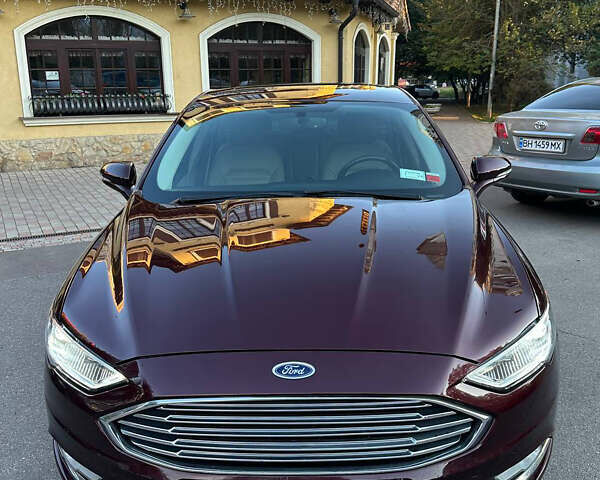 Красный Форд Фьюжн, объемом двигателя 2 л и пробегом 133 тыс. км за 17500 $, фото 2 на Automoto.ua