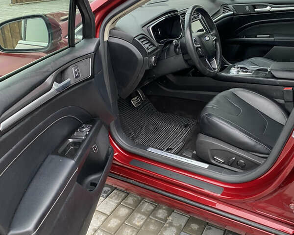 Красный Форд Фьюжн, объемом двигателя 2 л и пробегом 74 тыс. км за 16800 $, фото 42 на Automoto.ua
