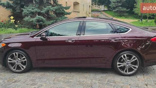 Красный Форд Фьюжн, объемом двигателя 2 л и пробегом 127 тыс. км за 13999 $, фото 14 на Automoto.ua