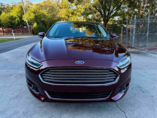 Форд Фьюжн 2016 в Киеве на Automoto.ua Красный Форд Фьюжн, объемом двигателя 2 л и пробегом 71 тыс. км за 10000 $, фото 1 на Automoto.ua