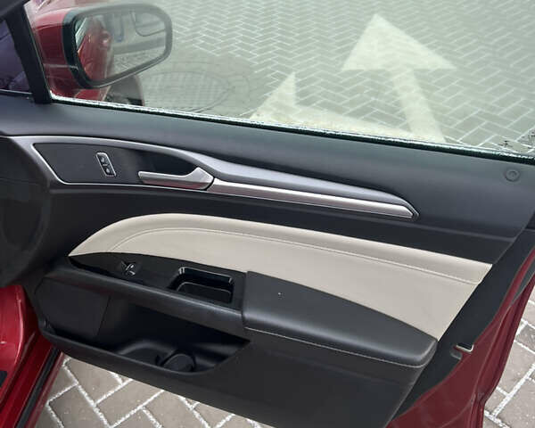 Красный Форд Фьюжн, объемом двигателя 2 л и пробегом 205 тыс. км за 10900 $, фото 13 на Automoto.ua