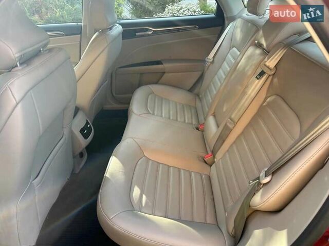 Форд Фьюжн 2016 в Киеве на Automoto.ua Красный Форд Фьюжн, объемом двигателя 2 л и пробегом 130 тыс. км за 12400 $, фото 5 на Automoto.ua