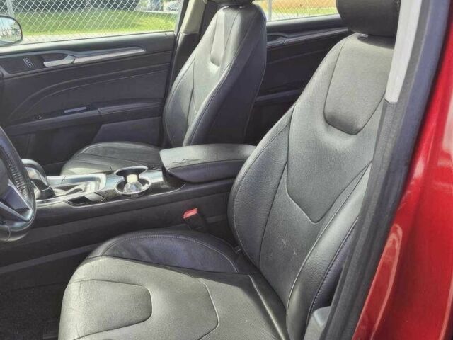 Красный Форд Фьюжн, объемом двигателя 2 л и пробегом 78 тыс. км за 9000 $, фото 7 на Automoto.ua