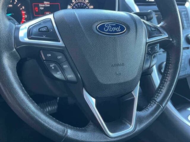 Красный Форд Фьюжн, объемом двигателя 1.5 л и пробегом 72 тыс. км за 5100 $, фото 5 на Automoto.ua