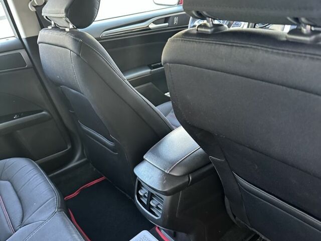 Красный Форд Фьюжн, объемом двигателя 2.5 л и пробегом 125 тыс. км за 10800 $, фото 14 на Automoto.ua