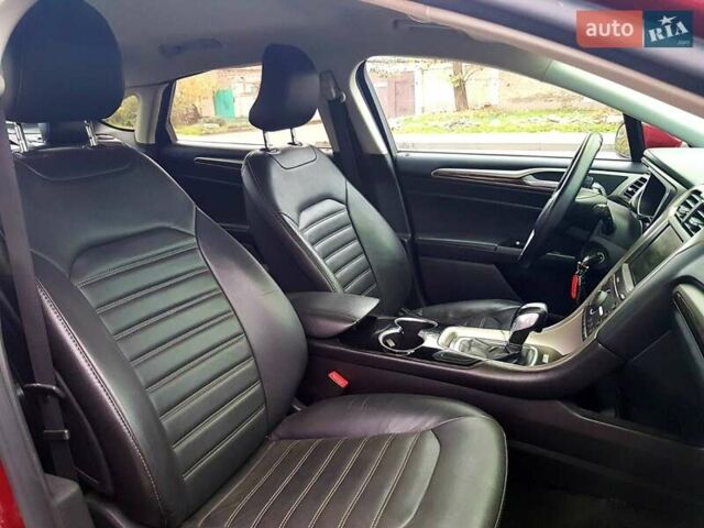 Красный Форд Фьюжн, объемом двигателя 1.49 л и пробегом 122 тыс. км за 8999 $, фото 12 на Automoto.ua