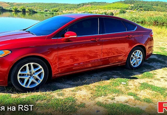 Червоний Форд Фьюжен, об'ємом двигуна 2.5 л та пробігом 206 тис. км за 9700 $, фото 4 на Automoto.ua