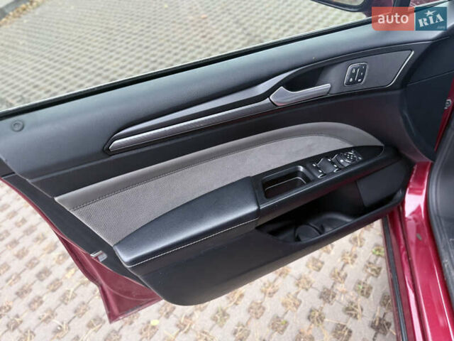 Форд Фьюжн 2016 в Киеве на Automoto.ua Красный Форд Фьюжн, объемом двигателя 2.69 л и пробегом 134 тыс. км за 11900 $, фото 15 на Automoto.ua