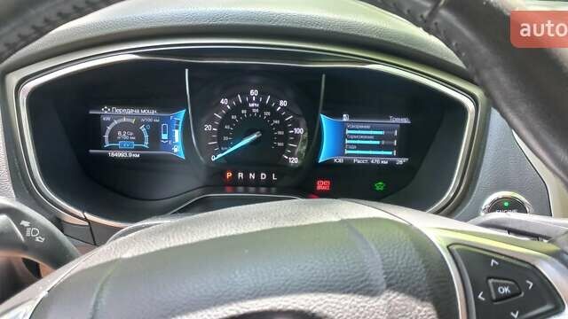 Красный Форд Фьюжн, объемом двигателя 2 л и пробегом 185 тыс. км за 13500 $, фото 3 на Automoto.ua