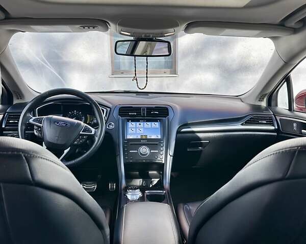 Красный Форд Фьюжн, объемом двигателя 2 л и пробегом 123 тыс. км за 14500 $, фото 24 на Automoto.ua