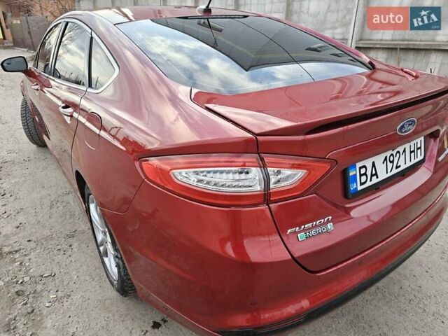Красный Форд Фьюжн, объемом двигателя 2 л и пробегом 183 тыс. км за 13500 $, фото 12 на Automoto.ua