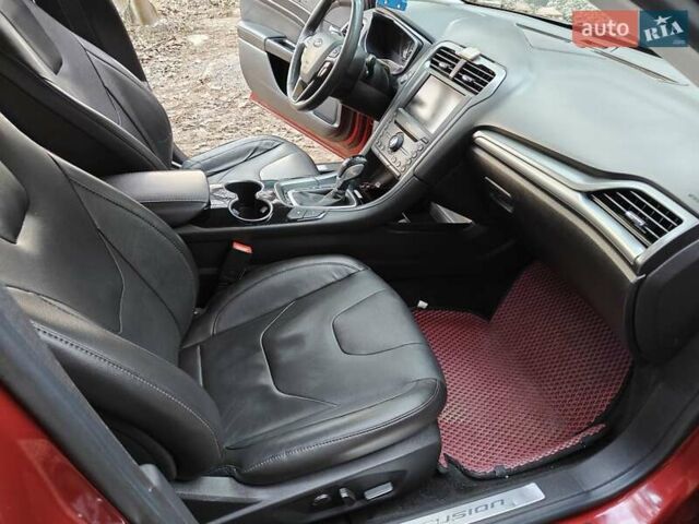 Красный Форд Фьюжн, объемом двигателя 2 л и пробегом 183 тыс. км за 13500 $, фото 29 на Automoto.ua