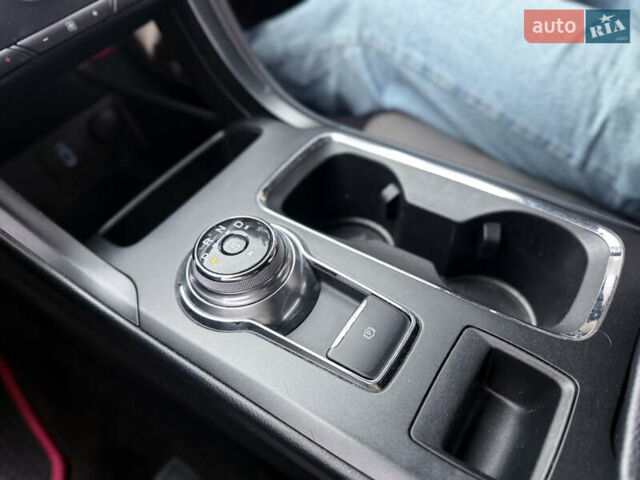 Форд Фьюжн 2016 в Киеве на Automoto.ua Красный Форд Фьюжн, объемом двигателя 2.69 л и пробегом 134 тыс. км за 11900 $, фото 16 на Automoto.ua