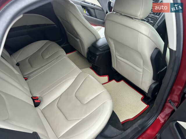 Красный Форд Фьюжн, объемом двигателя 2 л и пробегом 205 тыс. км за 10900 $, фото 11 на Automoto.ua