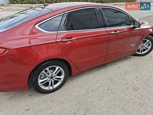 Красный Форд Фьюжн, объемом двигателя 2 л и пробегом 183 тыс. км за 13500 $, фото 8 на Automoto.ua