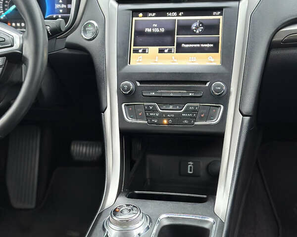 Червоний Форд Фьюжен, об'ємом двигуна 1.5 л та пробігом 199 тис. км за 9800 $, фото 20 на Automoto.ua