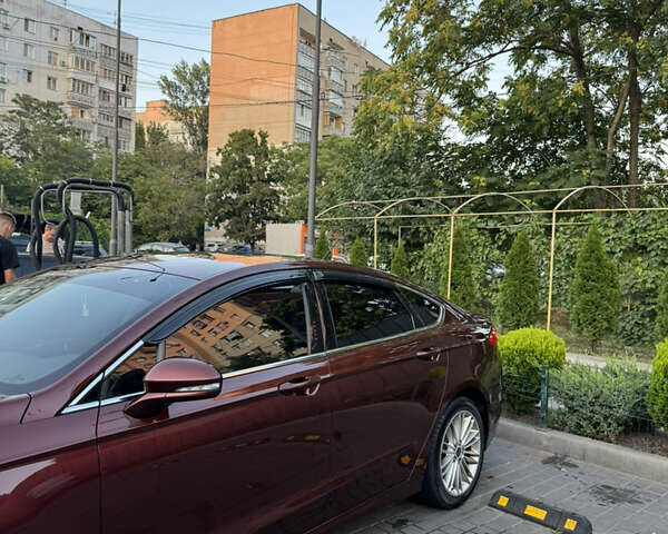 Красный Форд Фьюжн, объемом двигателя 2 л и пробегом 190 тыс. км за 11850 $, фото 2 на Automoto.ua