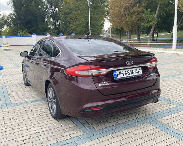 Червоний Форд Фьюжен, об'ємом двигуна 2 л та пробігом 130 тис. км за 15000 $, фото 7 на Automoto.ua