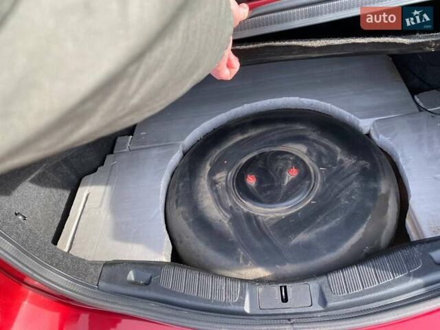 Красный Форд Фьюжн, объемом двигателя 2.49 л и пробегом 144 тыс. км за 12500 $, фото 30 на Automoto.ua