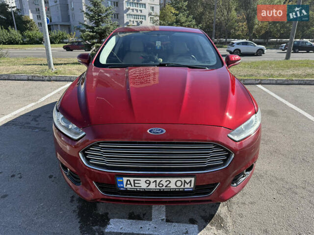 Червоний Форд Фьюжен, об'ємом двигуна 2 л та пробігом 201 тис. км за 11500 $, фото 1 на Automoto.ua