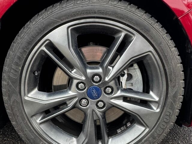 Красный Форд Фьюжн, объемом двигателя 2.7 л и пробегом 120 тыс. км за 15300 $, фото 18 на Automoto.ua