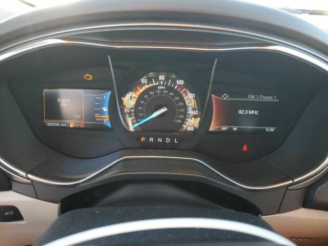 Красный Форд Фьюжн, объемом двигателя 0 л и пробегом 152 тыс. км за 2400 $, фото 8 на Automoto.ua