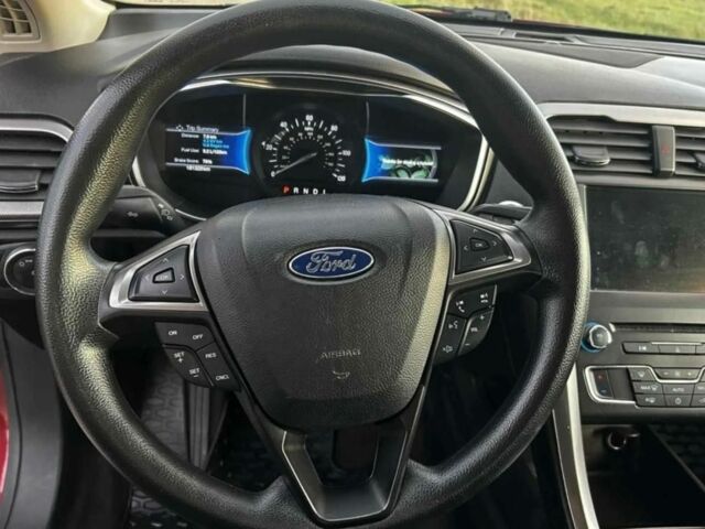 Красный Форд Фьюжн, объемом двигателя 2 л и пробегом 161 тыс. км за 8000 $, фото 9 на Automoto.ua